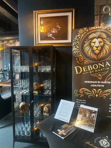 Silverbacks Cigar Lounge 